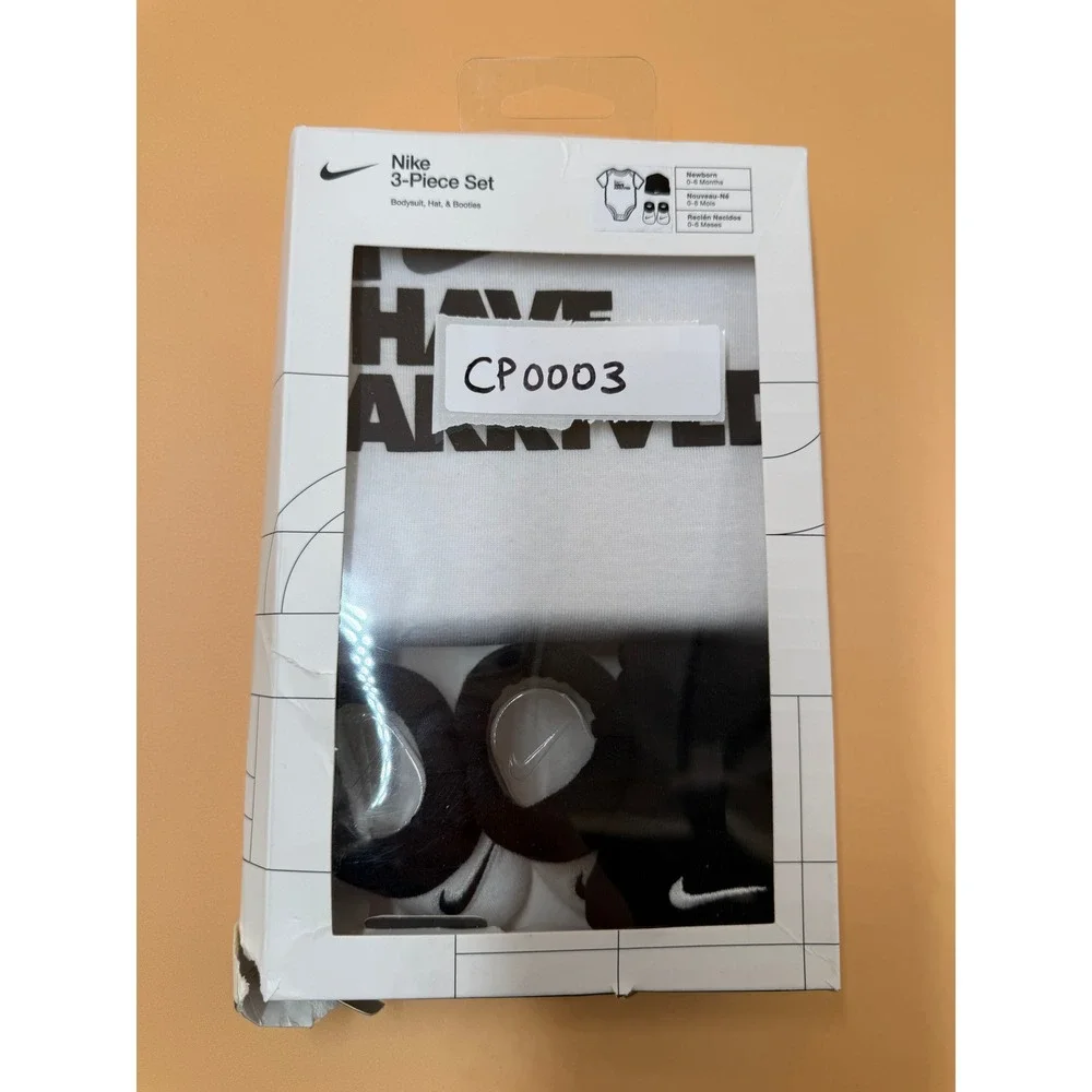 Nike Unisex I Have Arrived 3-Piece Set 0-6M White Black Graphic Cotton Blend